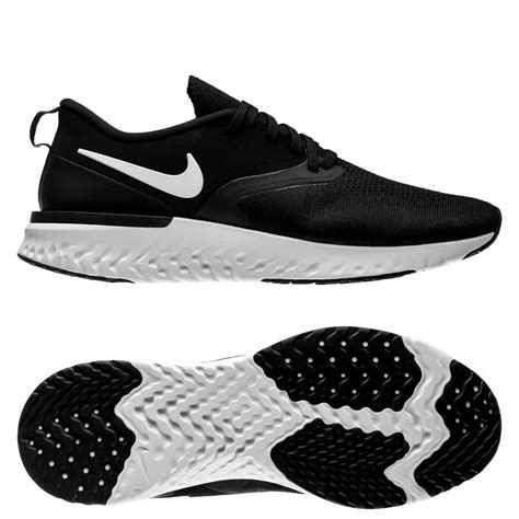 nike odyssey schwarz